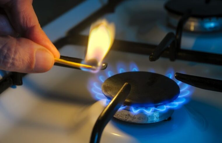 Hay que reinscribirse para no perder la tarifa social de electricidad y gas: cómo hacer