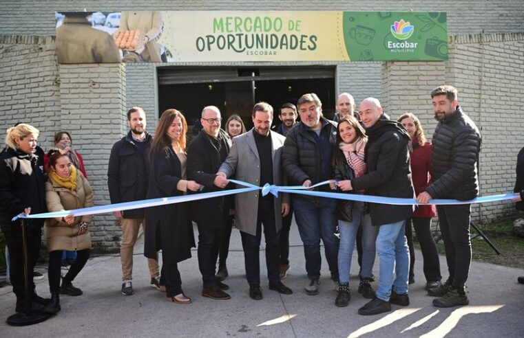 Miles de vecinos visitaron el Mercado de Oportunidades y Escopark