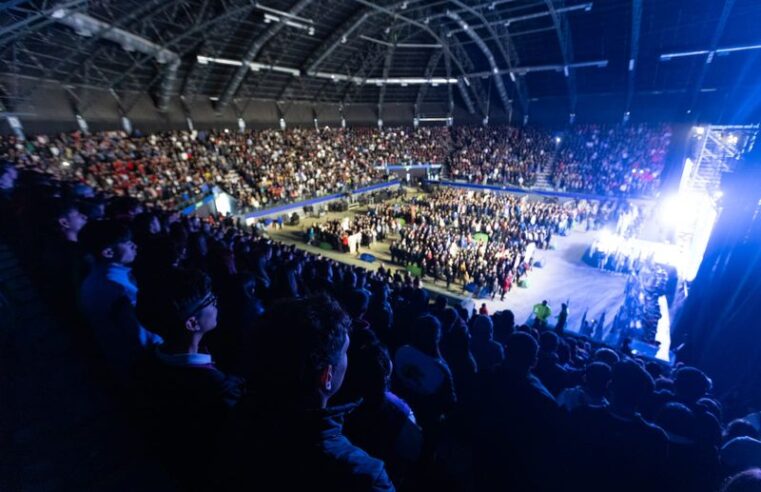 A estadio lleno se realizó la apertura de las Olimpíadas Malvinenses