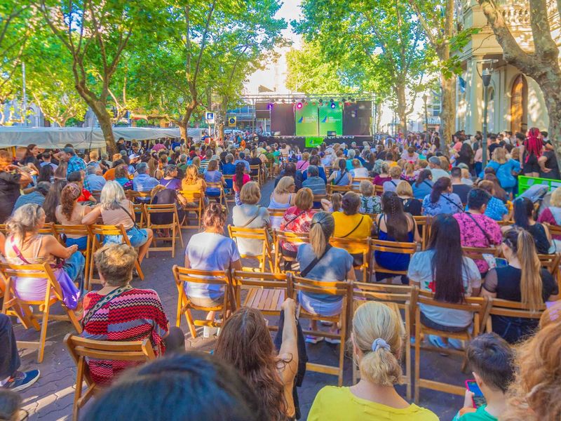 Miles de sanfernandinos participaron de la Expo Talleres Culturales 2024