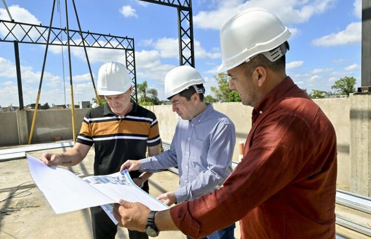 Nardini supervisó el avance de importantes obras educativas en Malvinas Argentinas