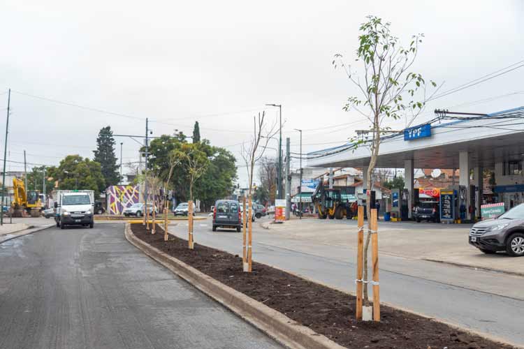 Avanza la renovación de Fleming y Rolón en San Isidro con mejoras en veredas, paradas de colectivos y luminarias