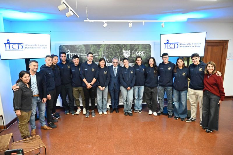 HCD de Tigre homenajeó a la Selección Argentina de Remo que participará en los Juegos Panamericanos Sub 23