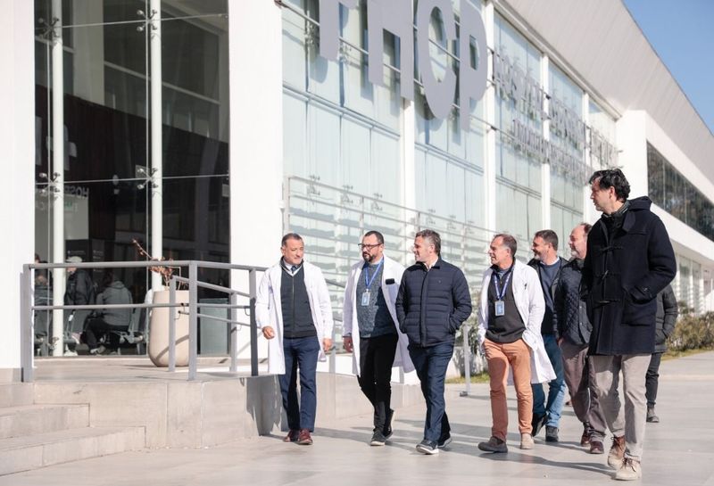 Achával recorrió la obra de ampliación del Hospital Central de Pilar