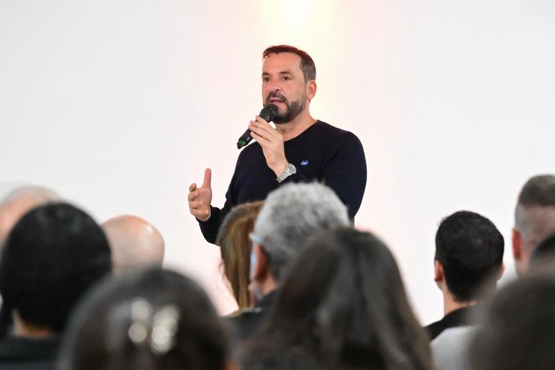 Sujarchuk encabezó un encuentro en defensa de la educación pública