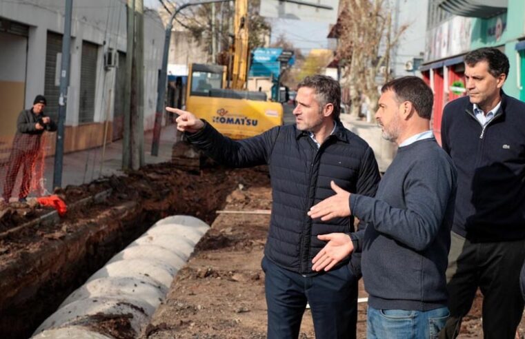 Achával recorrió las obras hidráulicas del centro de Pilar