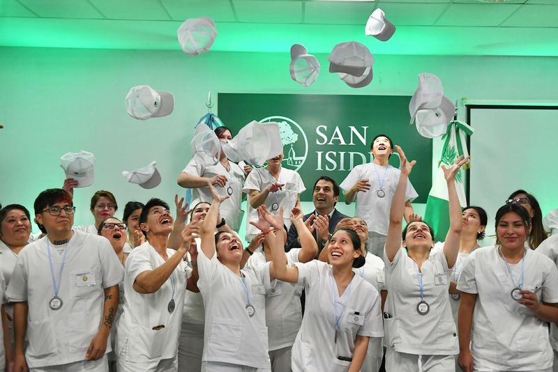 San Isidro celebró un nuevo egreso de su Escuela Municipal de Enfermería