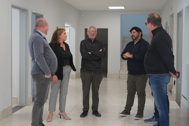 Zamora inspeccionó el funcionamiento de la nueva Escuela Secundaria N°47 de Benavídez