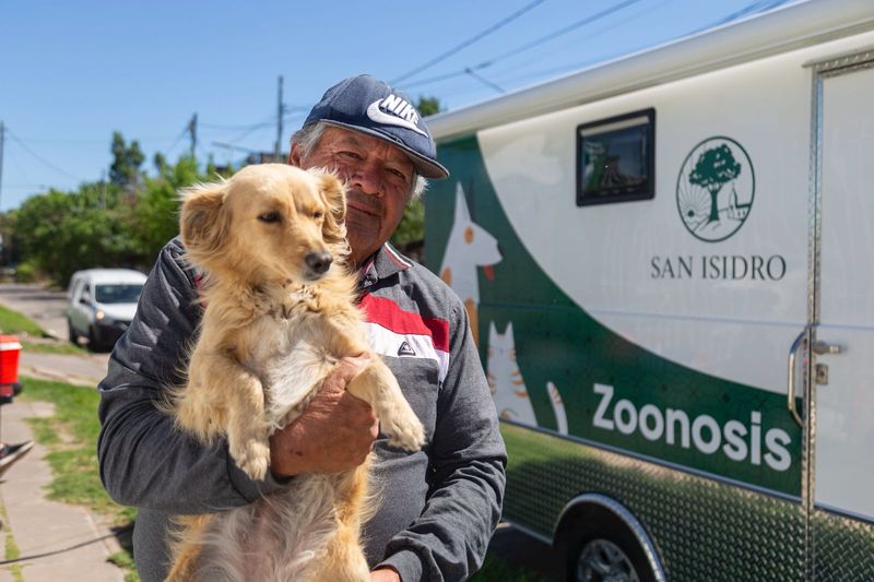 San Isidro incorporó un nuevo tráiler quirúrgico para castraciones y vacunaciones gratuitas