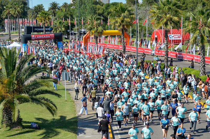 Zamora acompañó la 40° edición de la Maratón Ciudad de Tigre que contó con la participación de miles de personas