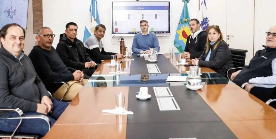 Achával anunció un nuevo aumento salarial para los empleados municipales de Pilar