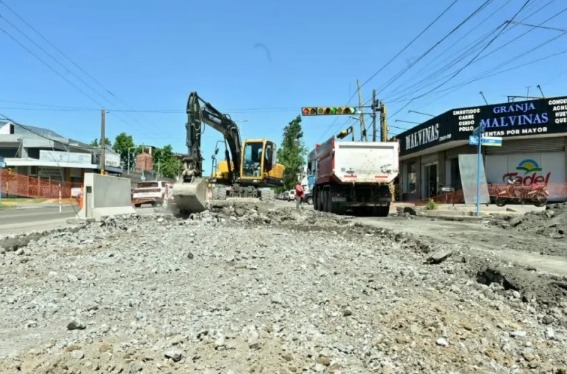 Malvinas Argentinas: comenzó obra de repavimenración de la Ruta Provincial 24 ex 197