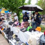 Megaoperativo en Tres de Febrero: allanan feria ilegal en una plaza con venta de medicamentos truchos Megaoperativo en Tres de Febrero allanan feria ilegal en una plaza con venta de medicamentos truchos (1)