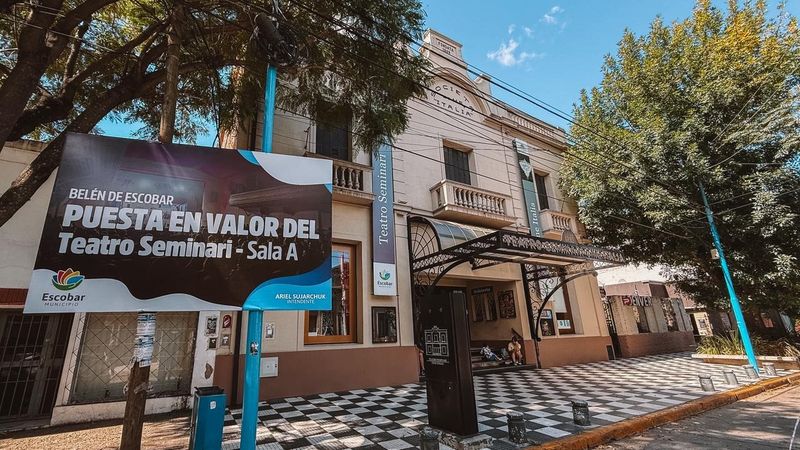 El Teatro Seminari se renueva: cambio de butacas y puesta en valor de toda la sala