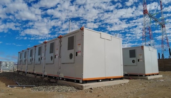 Provincia avanza con el almacenamiento de energía en baterías
