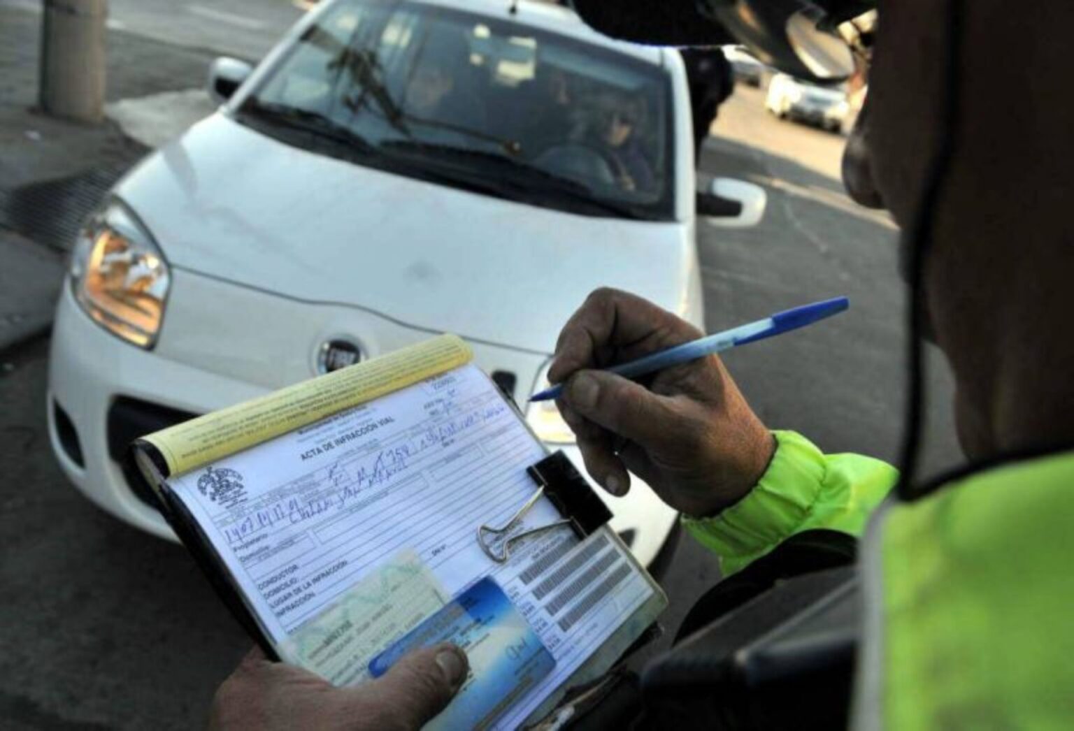 Las multas de tránsito aumentan en Provincia de Buenos Aires: cuánto costan desde julio y cuáles son las infracciones más caras
