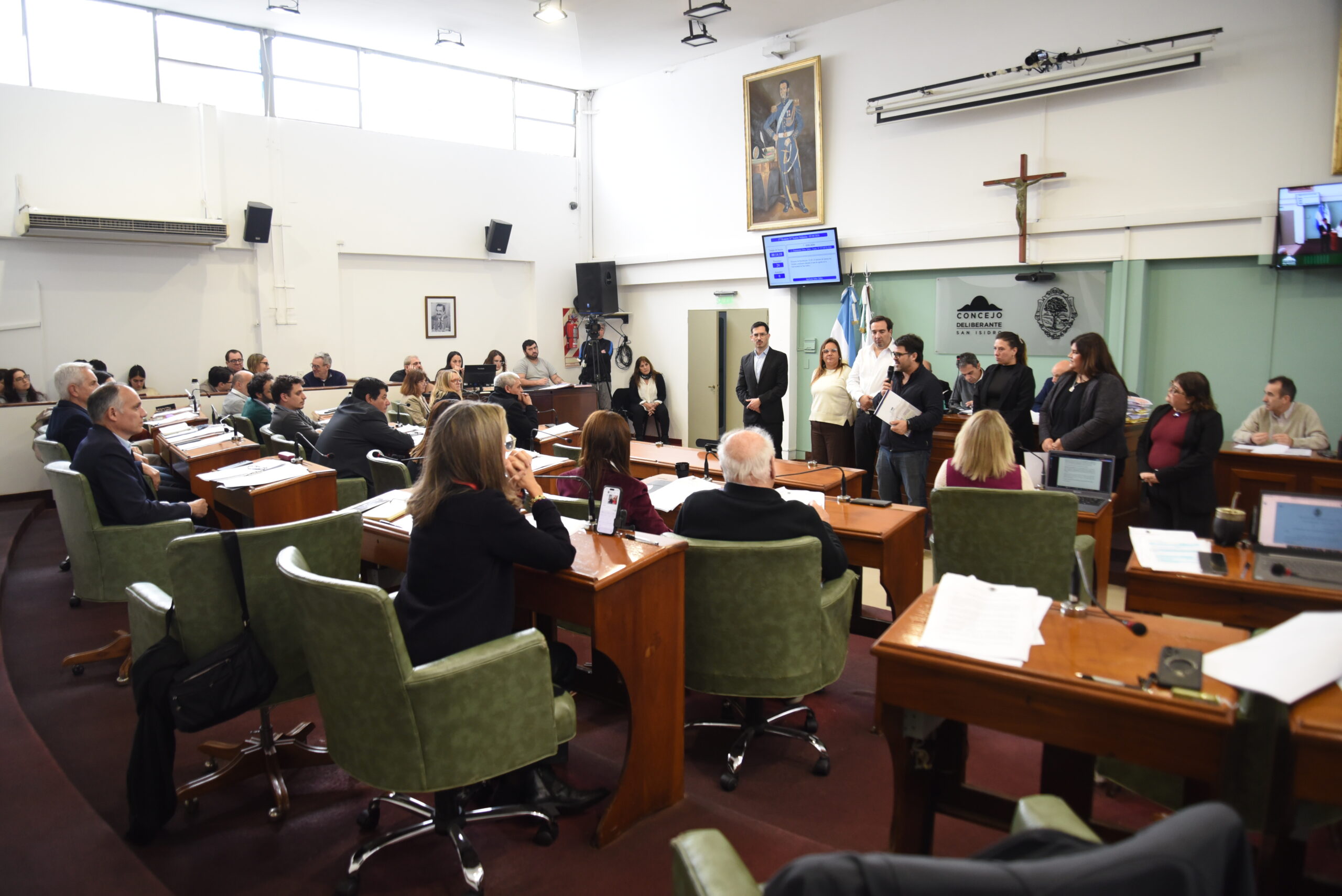 HCD de San Isidro aprobó prgrama para retirar clableado aéreo en desuso