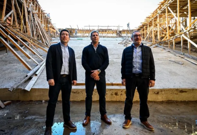 Nardini y Uñac recorrieron la obra del futuro teatro Municipal de Malvinas Argentinas