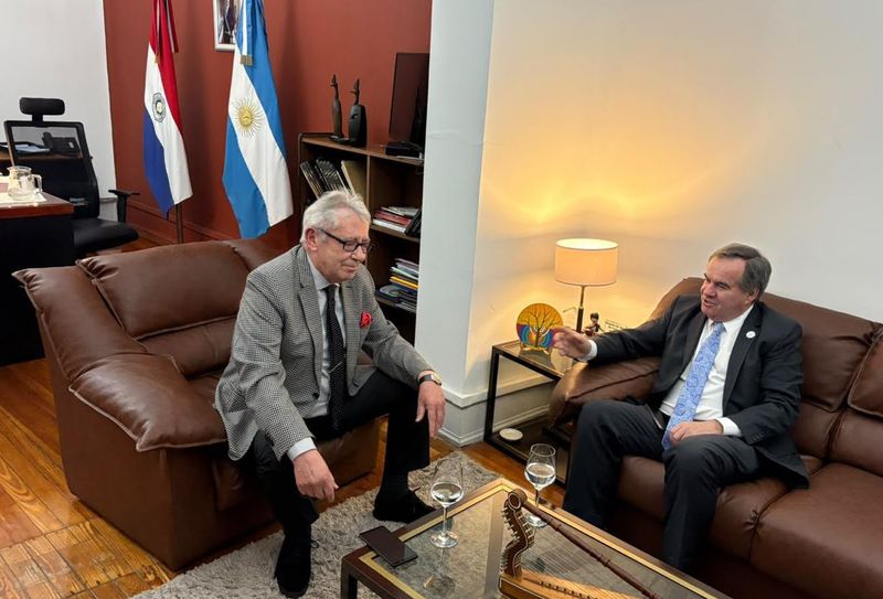 Cervetto se reunió con el cónsul del Paraguay para abordar agendas de la comunidad en Tigre